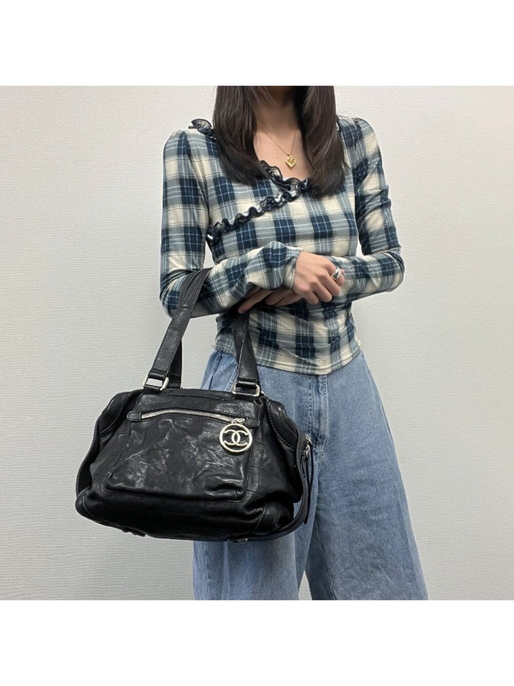 Chanel CC Logo Shoulder Bag Tote Black Leather 11 Vintage